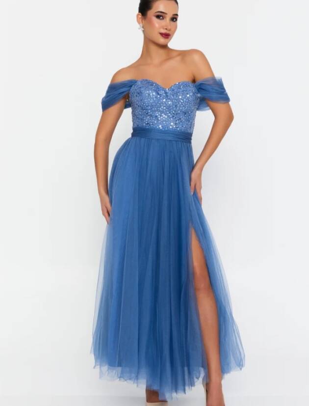 Μιντι τούλινο φόρεμα γαλάζιο με κορσέ κεντημένο2